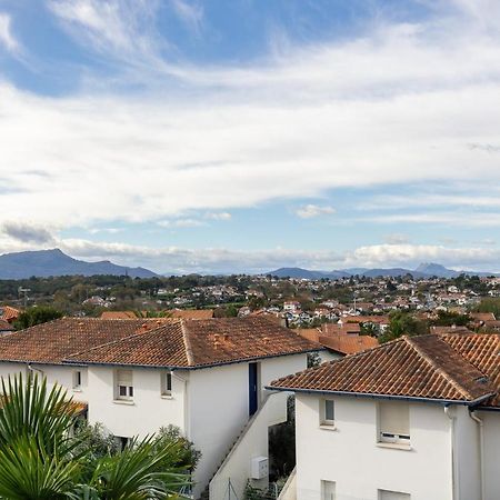 Larrun - Vue Sur La Montagne Proche De La Plage Бидар Экстерьер фото